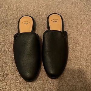 GAP black mules